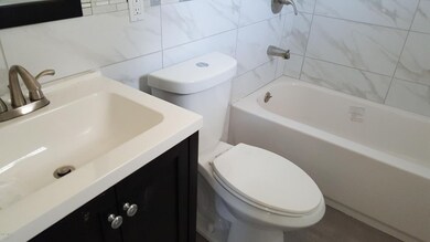 57th Bathroom 4