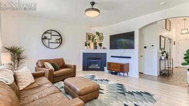 Living room and half bath and coat closet on main 