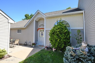 661 Azalea Plaza unit 661C, Monroe Township, NJ 08831 - photo 3