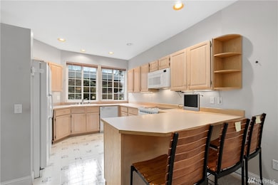 1953 Lake Whatcom Blvd unit 4B, Bellingham, WA 98229 - photo 6