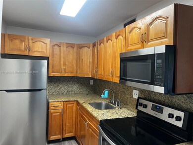 8411 NW 8th St unit 105, Miami, FL 33126 - photo 5