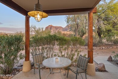 50-web-or-mls-4858-e-jacob-waltz-st