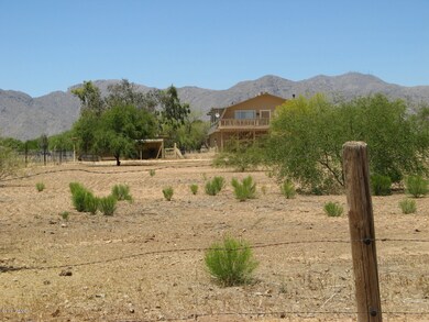 Turn out/pasture area