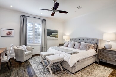 Panning around primary bedroom shows scale of spac