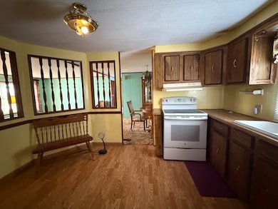 278 Blackthorn Rd, Matteson, IL 60443 - photo 2