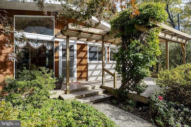 269 Sheep Ln, Millersville, PA 17551 - photo 3