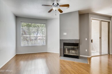 353689543-18 Living Room