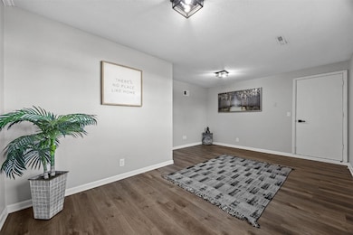 2801 Schultz Dr NW, Cedar Rapids, IA 52405 - photo 4