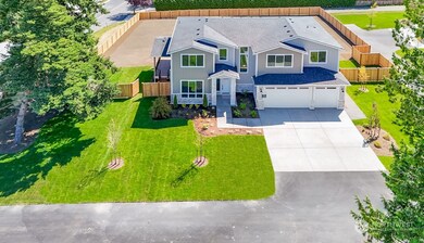 Photographs are for illustrative purposes only. Features, finishes, interior/exterior colors, landscaping and floorplan shown may vary from actual homes built.