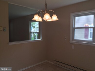 16 Chesterfield Ct, Southampton, NJ 08088 - photo 7