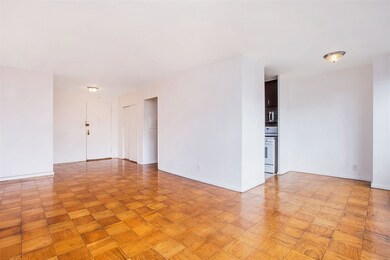 10 Huron Ave unit 5G, Jersey City, NJ 07306 - photo 3
