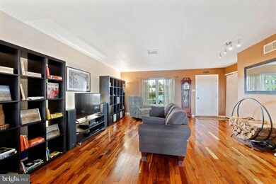 1215 Pin Oak Dr, Perkiomenville, PA 18074 - photo 5