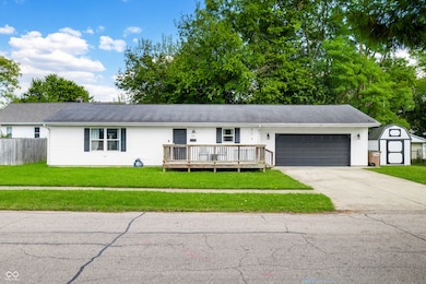 661 Smith St, Columbus, IN 47201 - photo 3