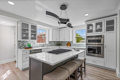 81 Hawthorn St unit 83, Newton, MA 02458 - photo 3