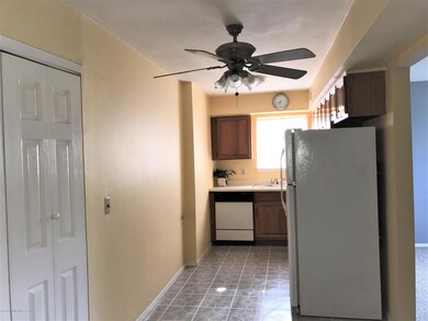 7A Revere Ln, Staten Island, NY 10306 - photo 6