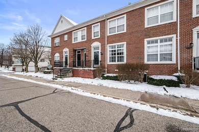 43046 Strand Dr unit 47, Sterling Heights, MI 48313 - photo 2