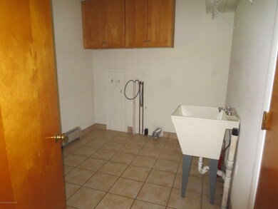 14 Butler St, Old Forge, PA 18518 - photo 7