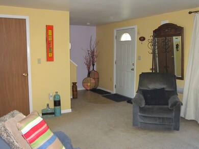 15 Roy St, Worcester, MA 01603 - photo 4