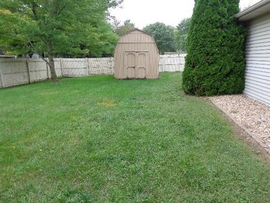 3398 Queensbury Dr, Columbus, IN 47203 - photo 6