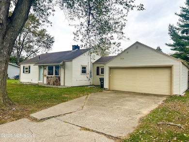 3250 Brock Dr, Toledo, OH 43613 - photo 4