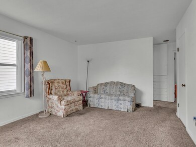 11-web-or-mls-2707 Forest Ave Lansing 11