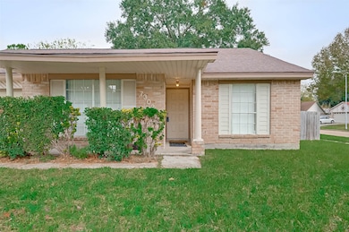 7302 Pebblemill Ln, Houston, TX 77086 - photo 2