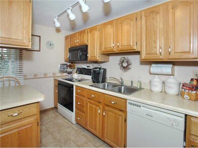 Kitchen. Nice workable kitchen with all appliances