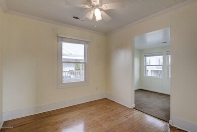 1411 Carolina Beach Ave N-large-020-8-P2