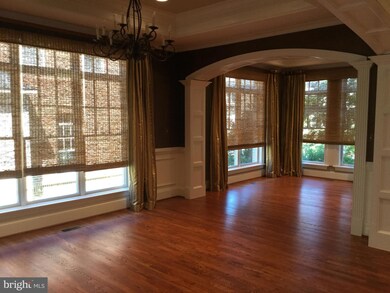 6795 Stockwell Manor Dr, Falls Church, VA 22043 - photo 7