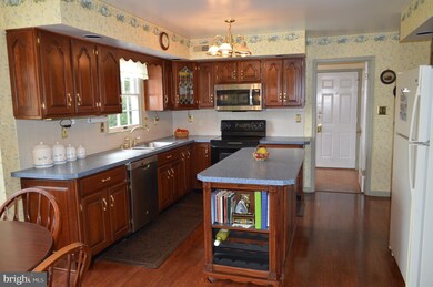 274 Chippenham Ln, Hockessin, DE 19707 - photo 4