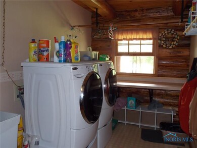 19915 Fostoria Rd, Pemberville, OH 43450 - photo 3