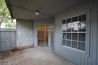 9700 Leawood Blvd unit 1113, Houston, TX 77099 - photo 6