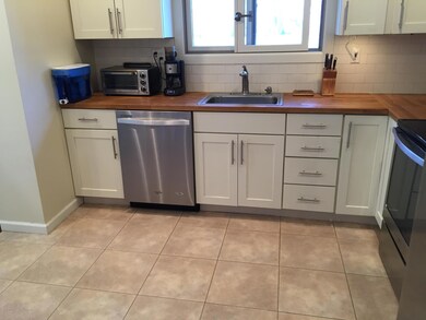 40 Falmouth Ct, Red Bank, NJ 07701 - photo 3