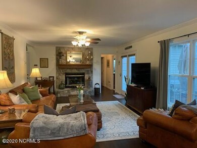 207 Lansing Ct, Jacksonville, NC 28540 - photo 3