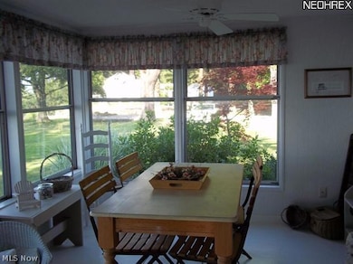 7881 Cushman Dr, Conneaut, OH 44030 - photo 5