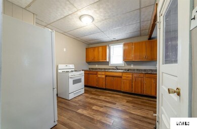 520 Lincoln Ave, Lincoln, IL 62656 - photo 6