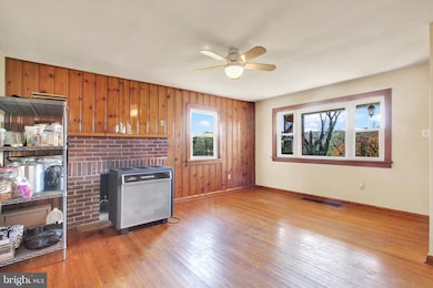 6674 Steltz Rd, Glen Rock, PA 17327 - photo 6