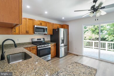 1985 Winslow Ct, Woodbridge, VA 22191 - photo 6