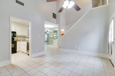 4-web-or-mls-130 D Williamsburg Circle-2