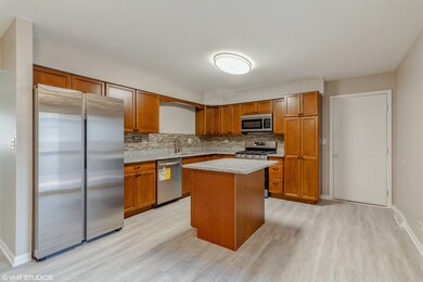 5 Redstart Rd, Naperville, IL 60565 - photo 5
