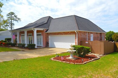 404 Oakbrook Cir, McComb, MS 39648 - photo 3