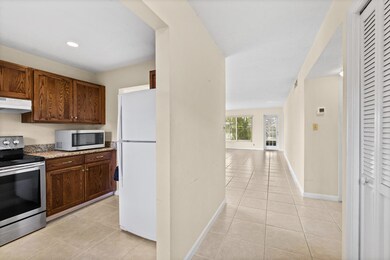 201 St Lucie ln #401, Cocoa Beach, Fl 32