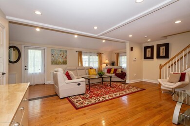 60 Woodside Ave, Hightstown, NJ 08520 - photo 3