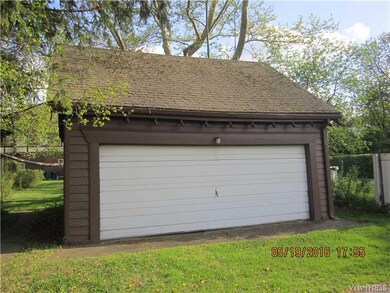 Garage.