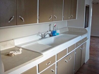 1220 31st St, Wichita Falls, TX 76302 - photo 5