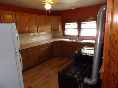 85 Main St unit 2, Spencer, MA 01562 - photo 2