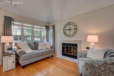 Living room w/ gas fireplace