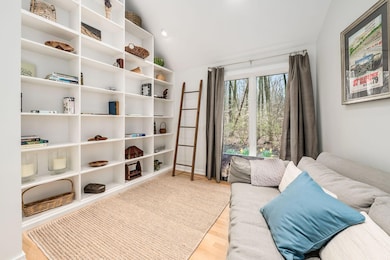 A4 Den or Home Office