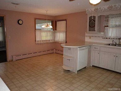 717 Shad St, North Tonawanda, NY 14120 - photo 5