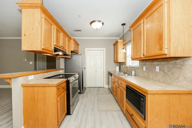 808 Meadow Bend Dr unit F, Baton Rouge, LA 70820 - photo 7